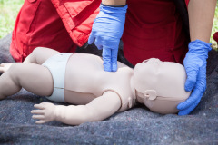 baby cardia massage