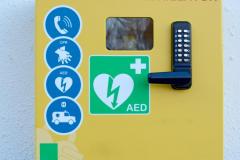 1565706443-defibrillator