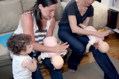 1597770541-demo_mum_and_baby-cpr